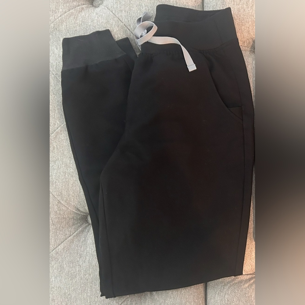 FIGS Womens Black Zamora Jogger Scrub Pants